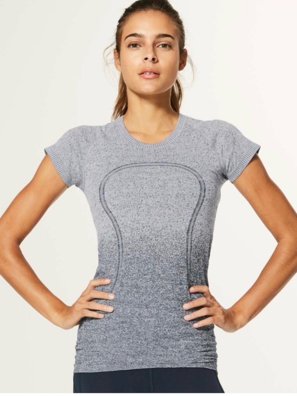 Lululemon Swiftly Performance Tee in Gray Ombre Size 8